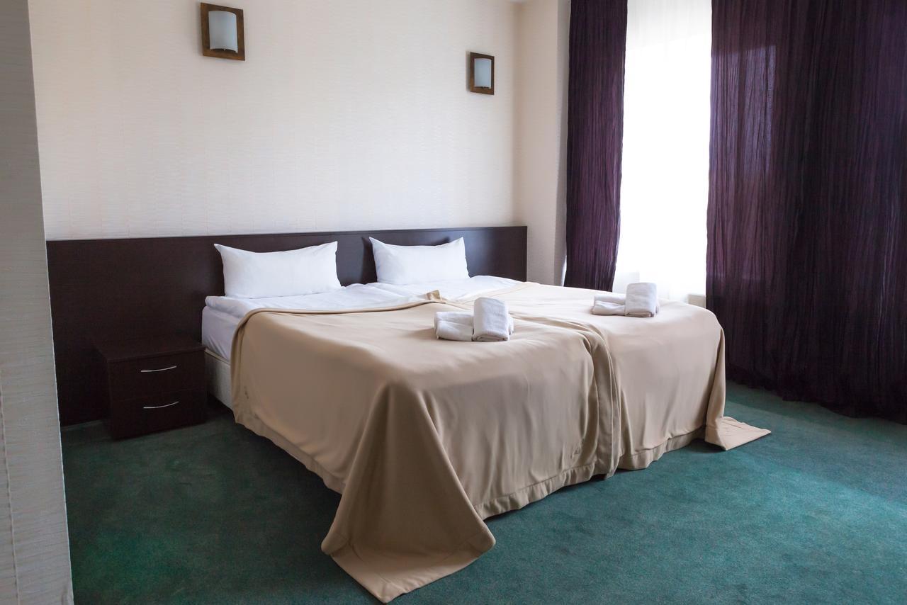 Hotel Palma Mažeikiai Kültér fotó
