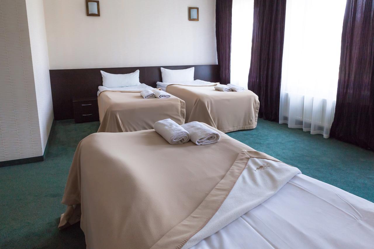 Hotel Palma Mažeikiai Kültér fotó