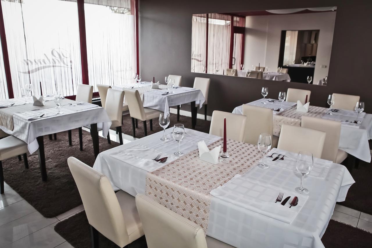 Hotel Palma Mažeikiai Kültér fotó
